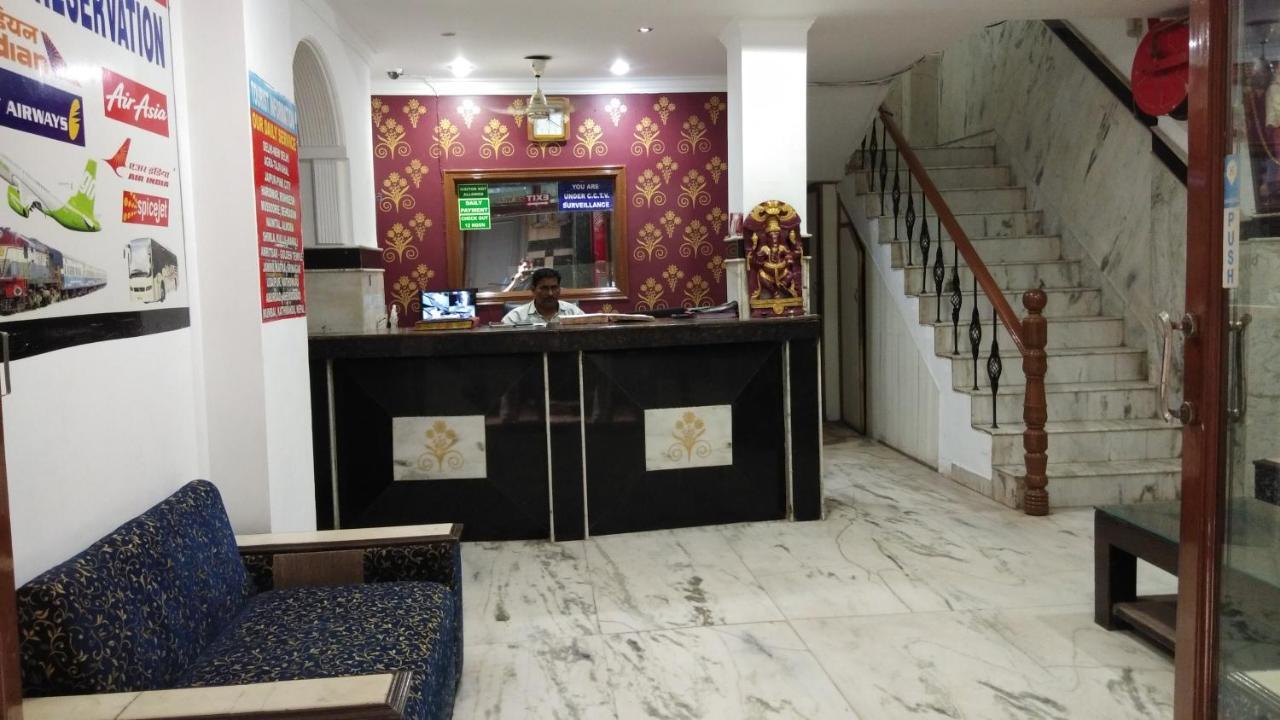 Hotel Euro International Ню Делхи Екстериор снимка